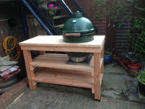 stoere tafel voor big green egg